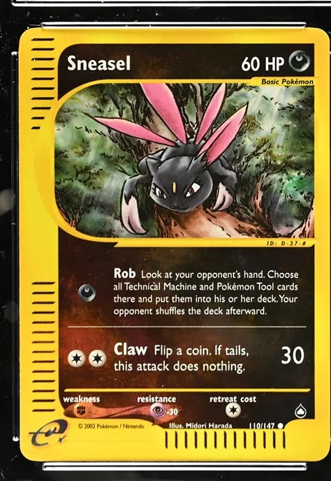 Sneasel Pokémon card front