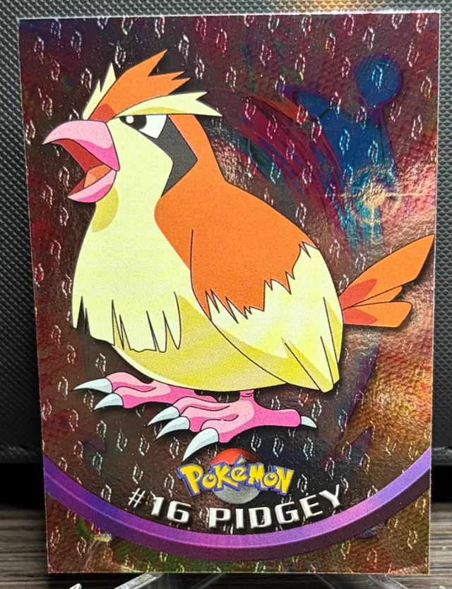 Pidgey Pokémon card front